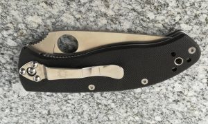 griff tenacious spyderco test taschenmesser edc